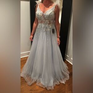 Cinderella divine gown size 2 light blue New!